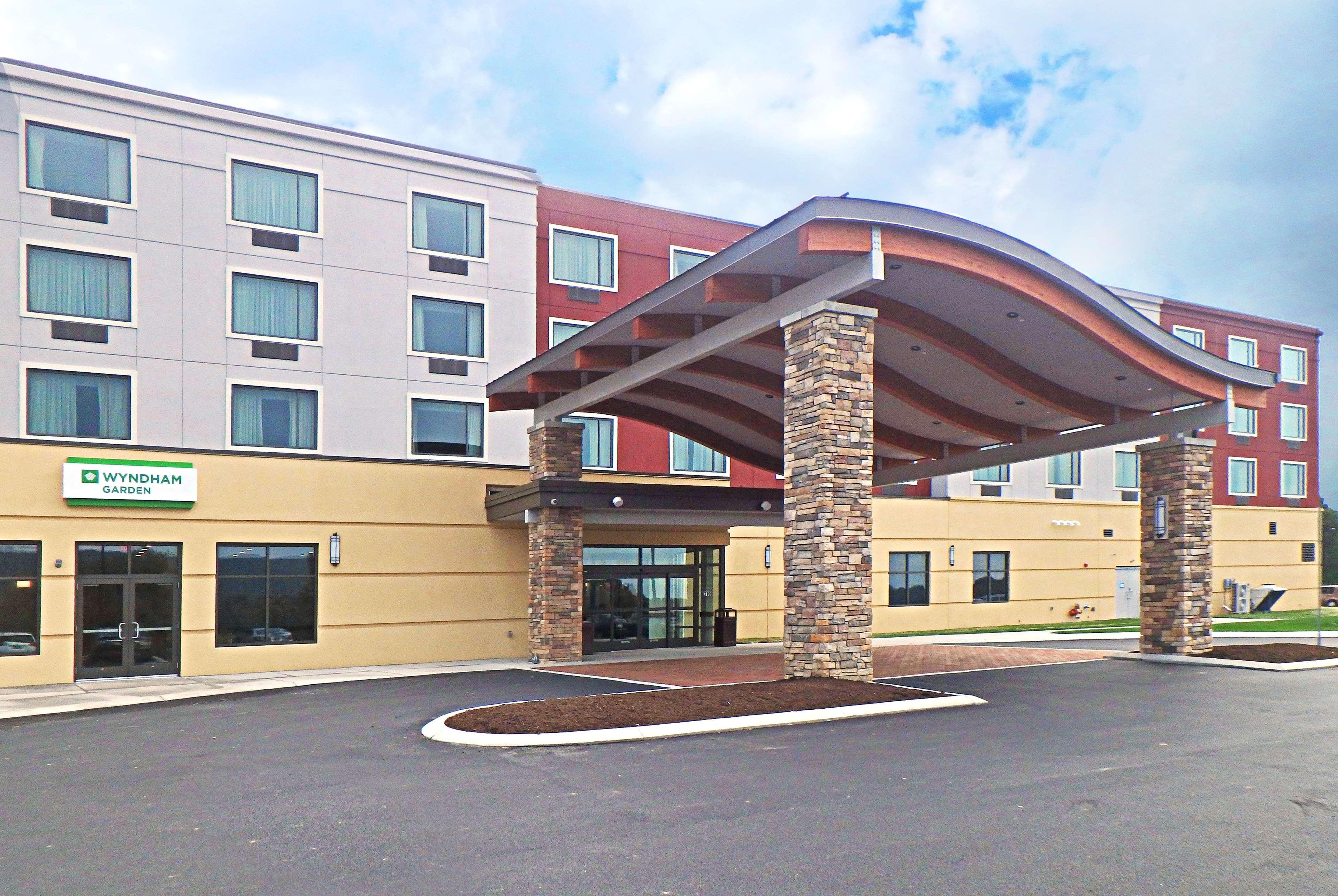 Hotel Wyndham Garden State College Boalsburg Exterior foto