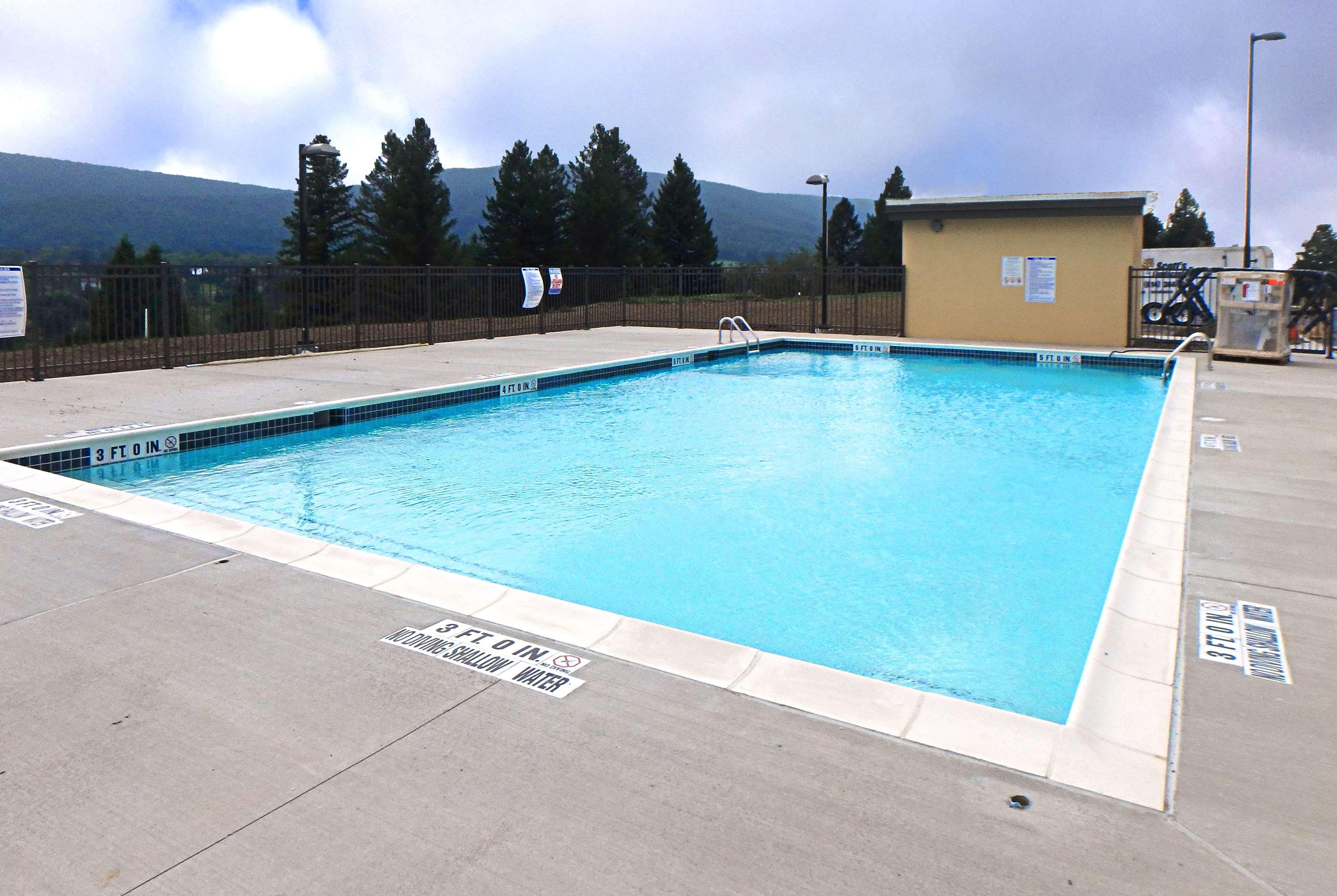 Hotel Wyndham Garden State College Boalsburg Exterior foto